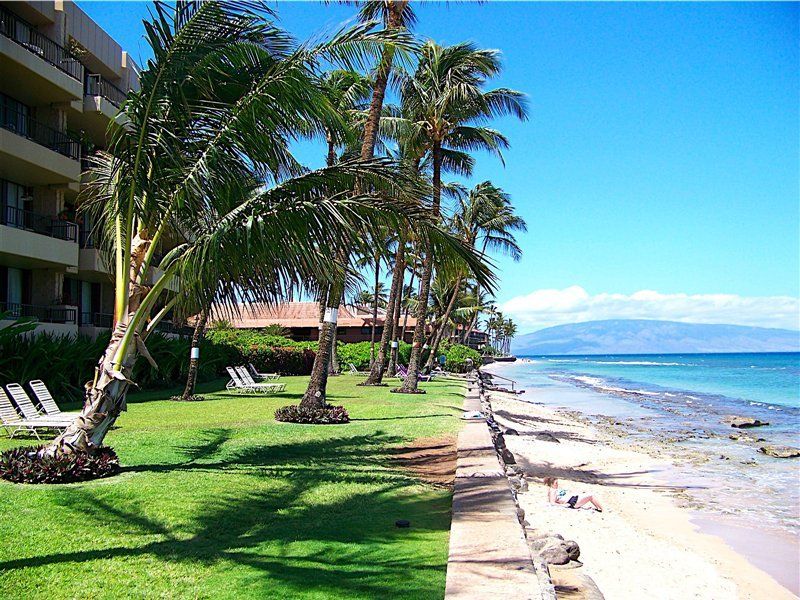 Aston Paki Maui Aparthotel Lahaina Exterior photo